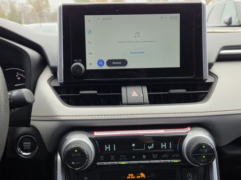 Used 2024 Toyota RAV4 XLE image 12