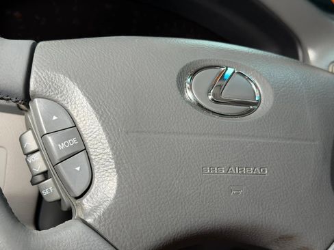 Used 2004 Lexus LS 430 RWD image 37