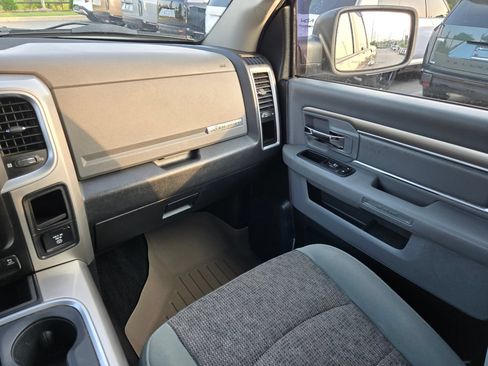 Used 2017 RAM 1500 Big Horn RWD image 11