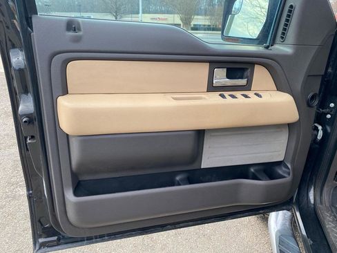 Used 2014 Ford F150 XLT w/ XLT Chrome Package image 15