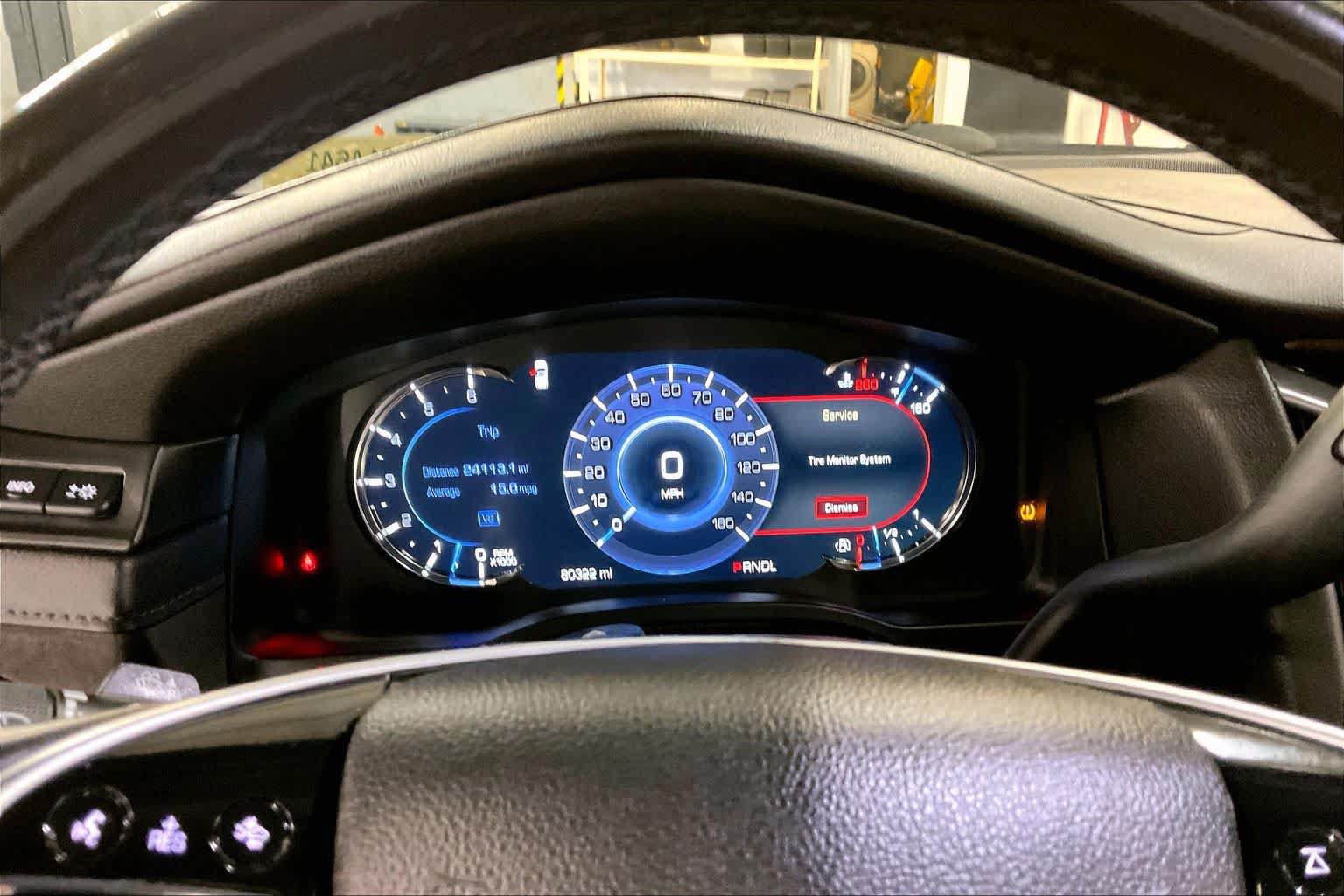 Used 2019 Cadillac Escalade ESV Luxury AWD/4WD image 26