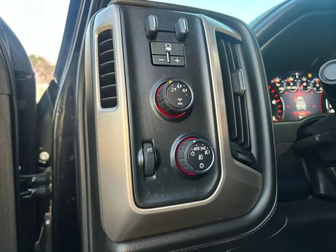 Used 2015 GMC Sierra 2500 Denali w/ Duramax Plus Package image 15