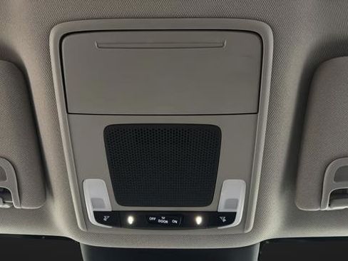 Used 2023 Honda Pilot EX-L image 34