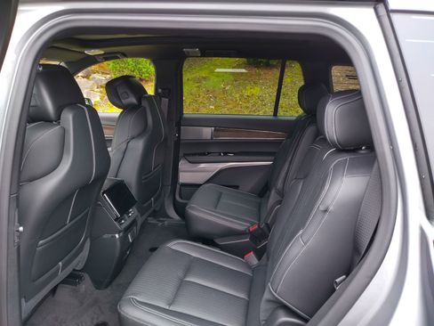 New 2026 Cadillac Vistiq Luxury image 22