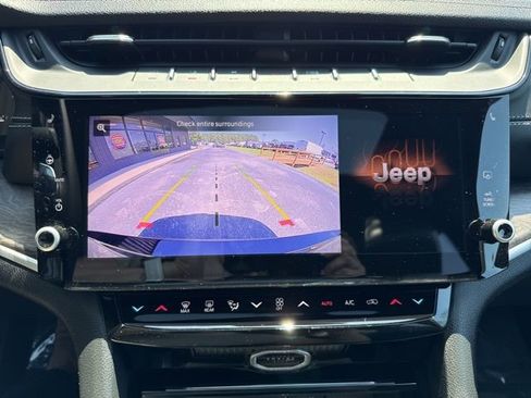 New 2026 Jeep Grand Cherokee L 4WD image 19