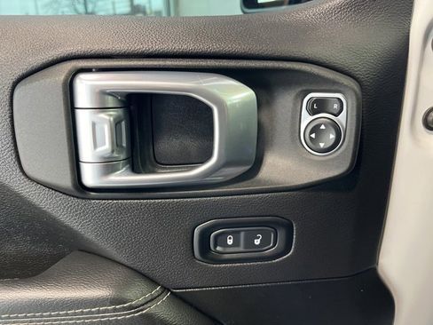 Used 2022 Jeep Wrangler Unlimited Rubicon 4xe w/ Cold Weather Group image 15