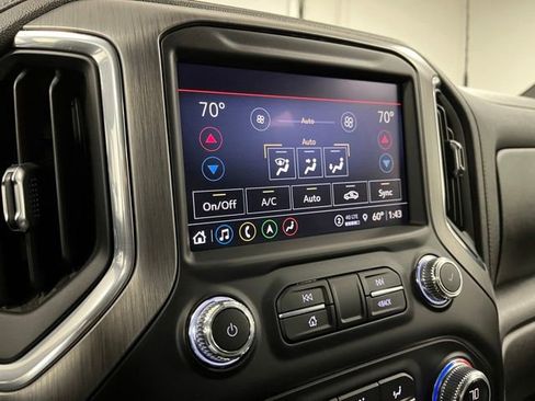 Used 2023 GMC Sierra 3500 Denali w/ Denali Black Diamond Edition AWD/4WD image 37