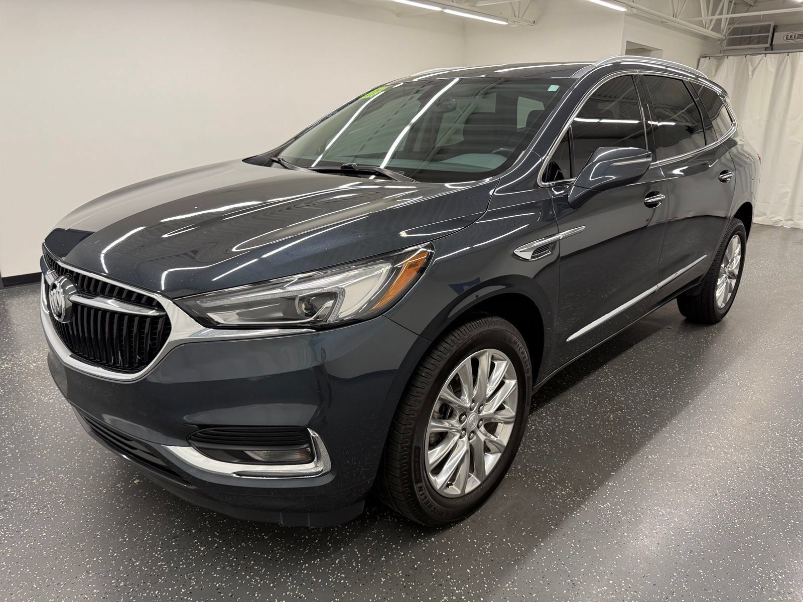 Used 2021 Buick Enclave Essence w/ Trailering Package, 5000 lbs. FWD image 4