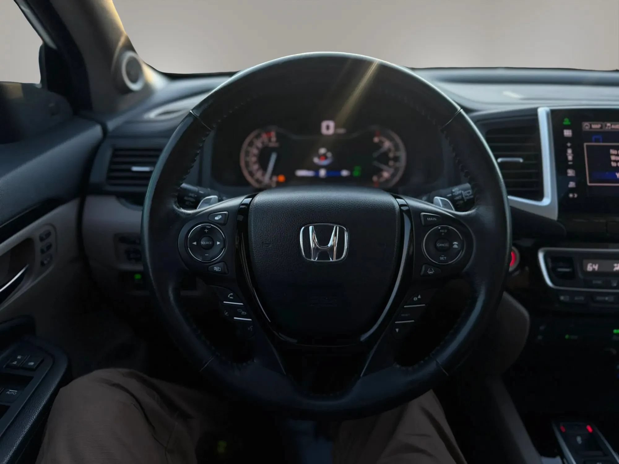 Used 2016 Honda Pilot Elite image 31