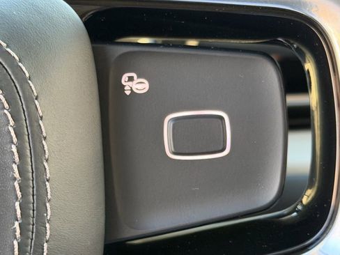 New 2026 Lincoln Navigator Premiere AWD/4WD image 23