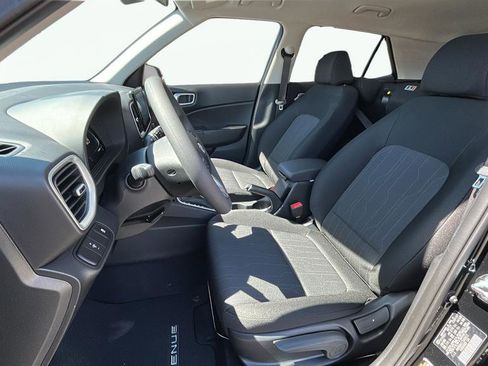 New 2026 Hyundai Venue SE FWD image 14