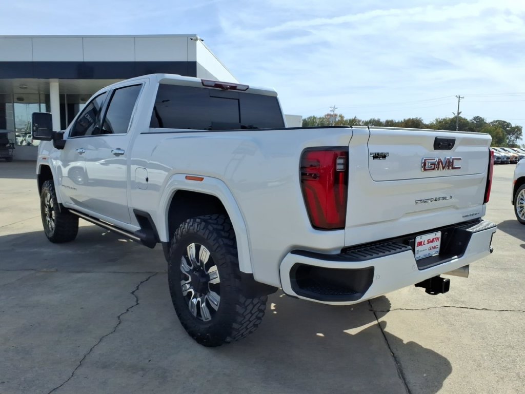 Used 2024 GMC Sierra 2500 Denali w/ Denali Reserve Package AWD/4WD image 5