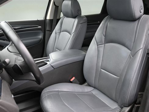 Used 2021 Buick Enclave Essence w/ Sun And Navigation Package image 9