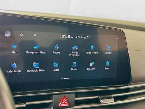 Used 2023 Hyundai Elantra SEL w/ Convenience Package FWD image 15