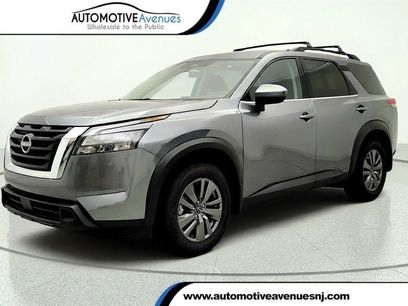 Used 2025 Nissan Pathfinder SV
