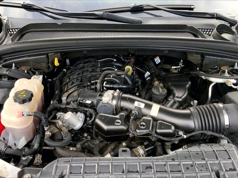 Used 2023 Jeep Grand Cherokee Altitude image 30