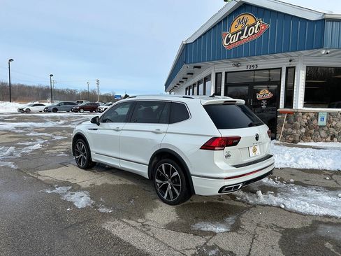 Used 2023 Volkswagen Tiguan SEL R-Line image 7