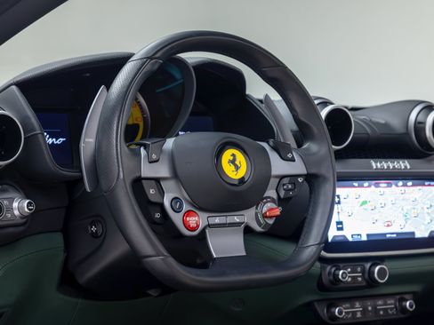 Certified 2019 Ferrari Portofino RWD image 79
