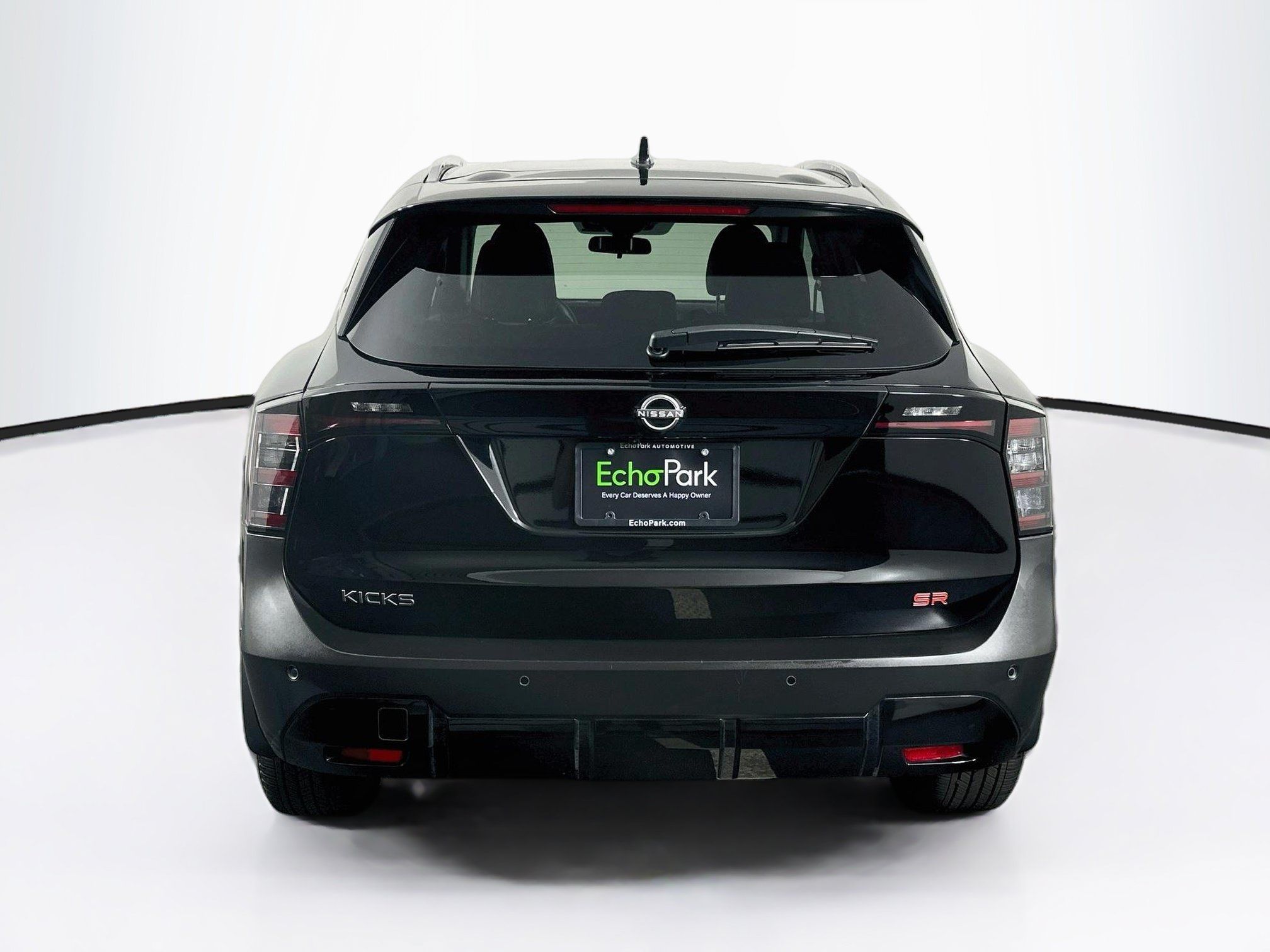 Used 2025 Nissan Kicks SR FWD image 7