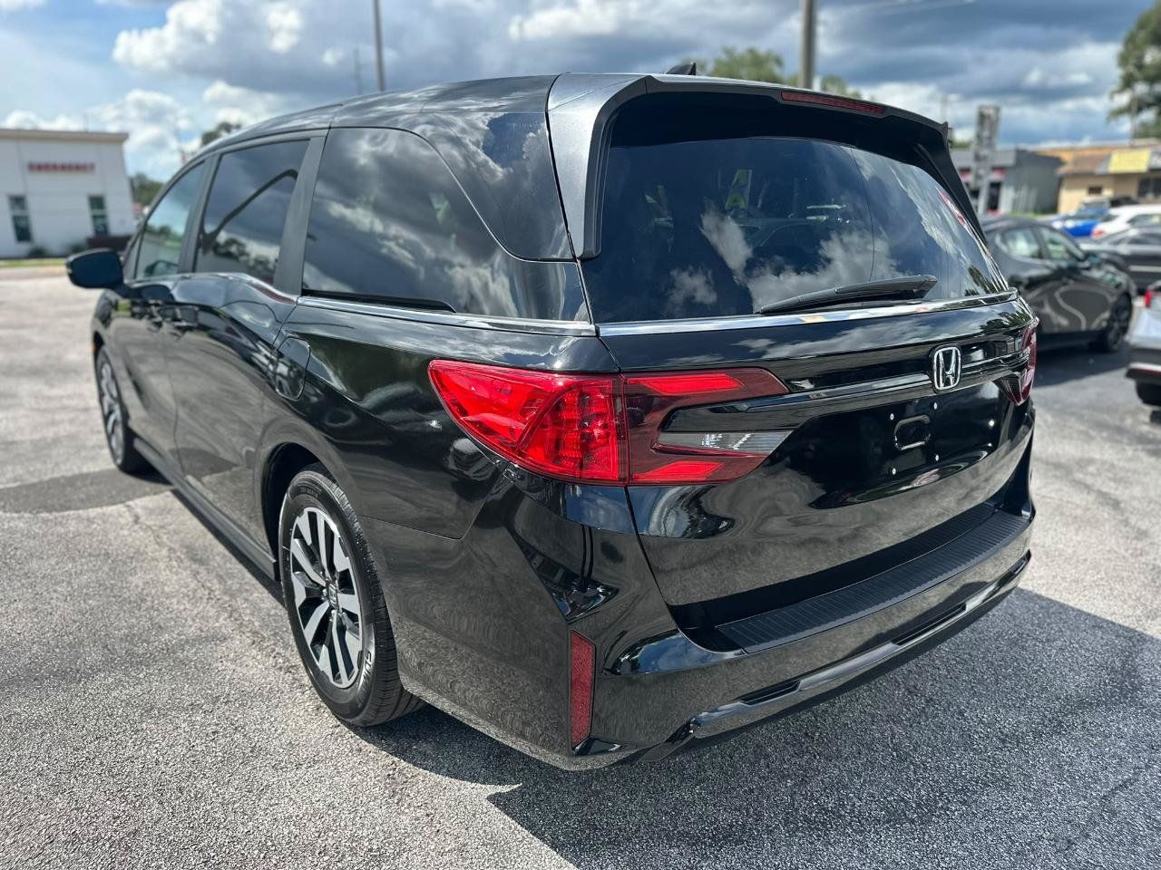 Used 2025 Honda Odyssey EX-L image 8