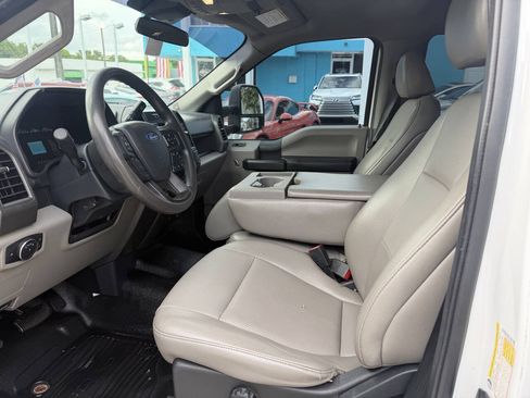 Used 2022 Ford F350 XL w/ Power Equipment Group AWD/4WD image 14