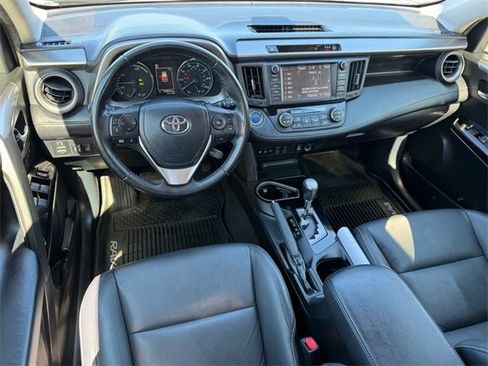 Used 2017 Toyota RAV4 Limited image 11