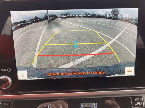 Used 2026 Toyota Camry SE image 25