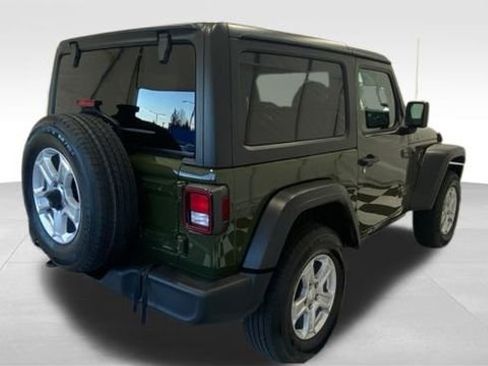 Used 2022 Jeep Wrangler Sport S image 6