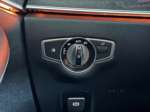 Used 2018 Mercedes-Benz E 300 image 37