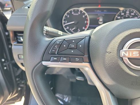 Used 2024 Nissan Sentra SV FWD image 14
