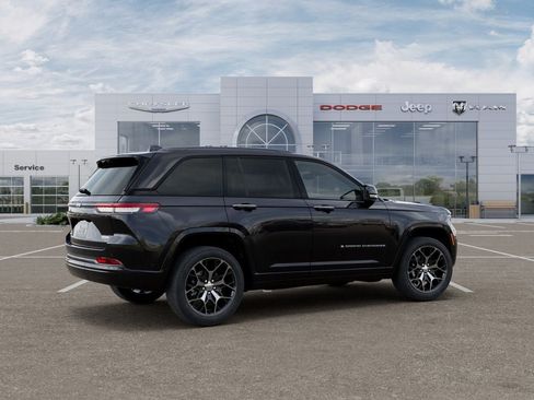 New 2026 Jeep Grand Cherokee Summit AWD/4WD image 4