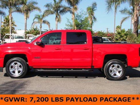 Used 2018 Chevrolet Silverado 1500 LT w/ Texas Edition image 5