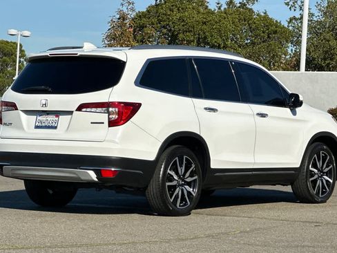 Used 2022 Honda Pilot Touring image 2
