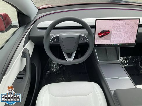 Used 2026 Tesla Model Y 2WD image 38