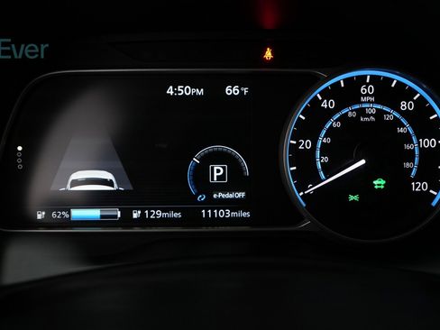 Used 2023 Nissan Leaf SV Plus image 24