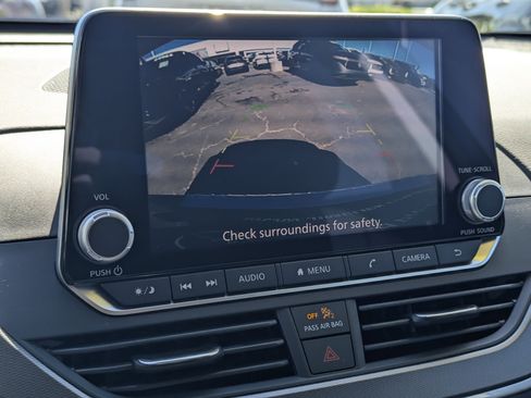 Certified 2023 Nissan Altima 2.5 SR image 11