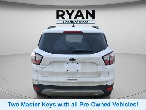 Used 2017 Ford Escape SE w/ Equipment Group 201A image 7
