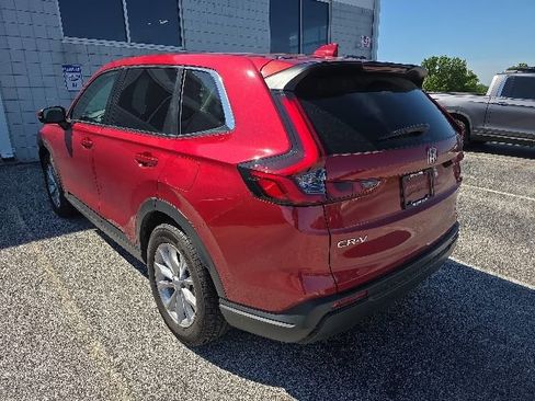 Used 2024 Honda CR-V EX image 3