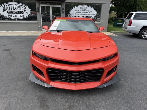 Used 2010 Chevrolet Camaro SS w/ LPO, Ground Effects Package RWD image 2