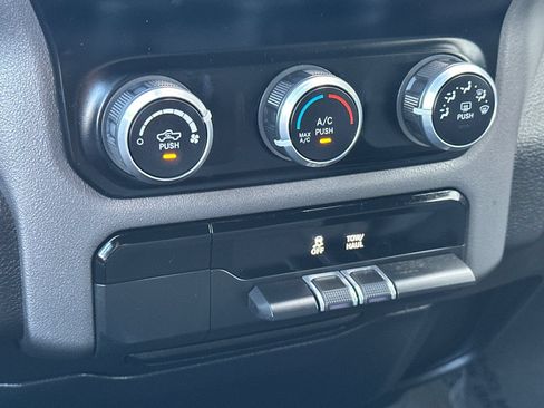 Used 2022 RAM 1500 Big Horn RWD image 26