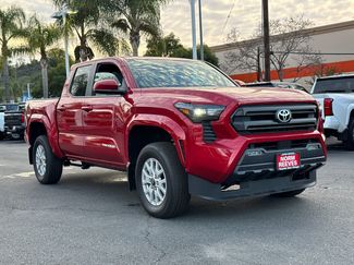 New 2025 Toyota Tacoma SR5 AWD/4WD video 4