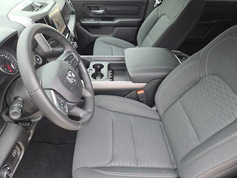 New 2026 RAM 1500 Express AWD/4WD image 11