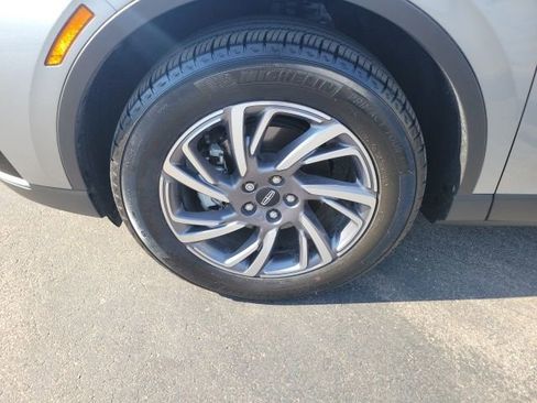 Certified 2023 Lincoln Corsair AWD w/ Equipment Group 101A image 13