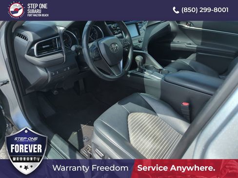 Used 2019 Toyota Camry SE FWD image 11