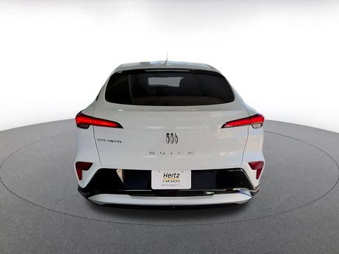 Used 2025 Buick Envista Sport Touring image 17