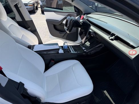 Used 2026 Tesla Model Y AWD image 11