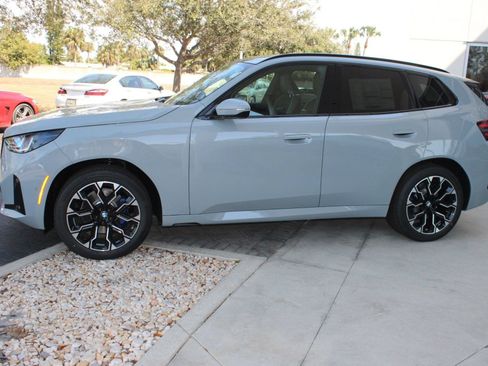 Used 2026 BMW X3 xDrive30i w/ Premium Package AWD/4WD image 2