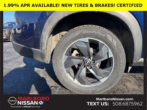 Certified 2024 Nissan Rogue SV image 12