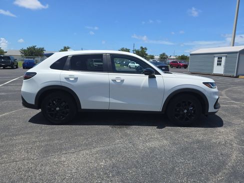 Certified 2024 Honda HR-V Sport image 3