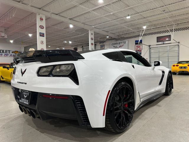 Used 2016 Chevrolet Corvette Z06 w/ Z07 Performance Package RWD image 3